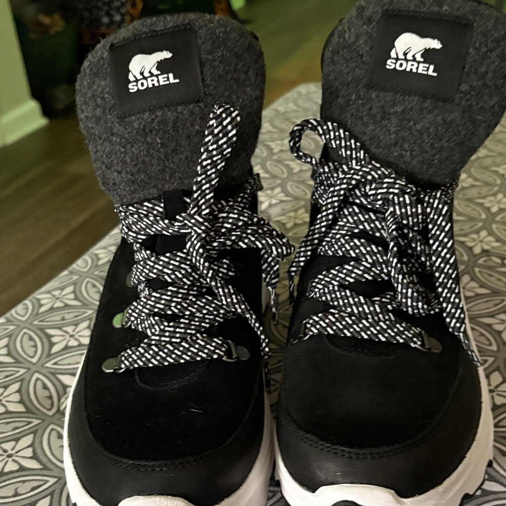 Sorel Black and Gray Boots new
